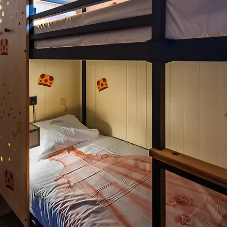 Stayokay - Fully Renovated April 2026 * היימסקרק
